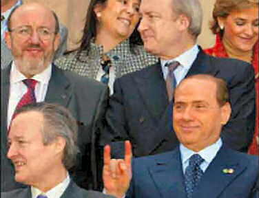 [berlusconi5.jpg]