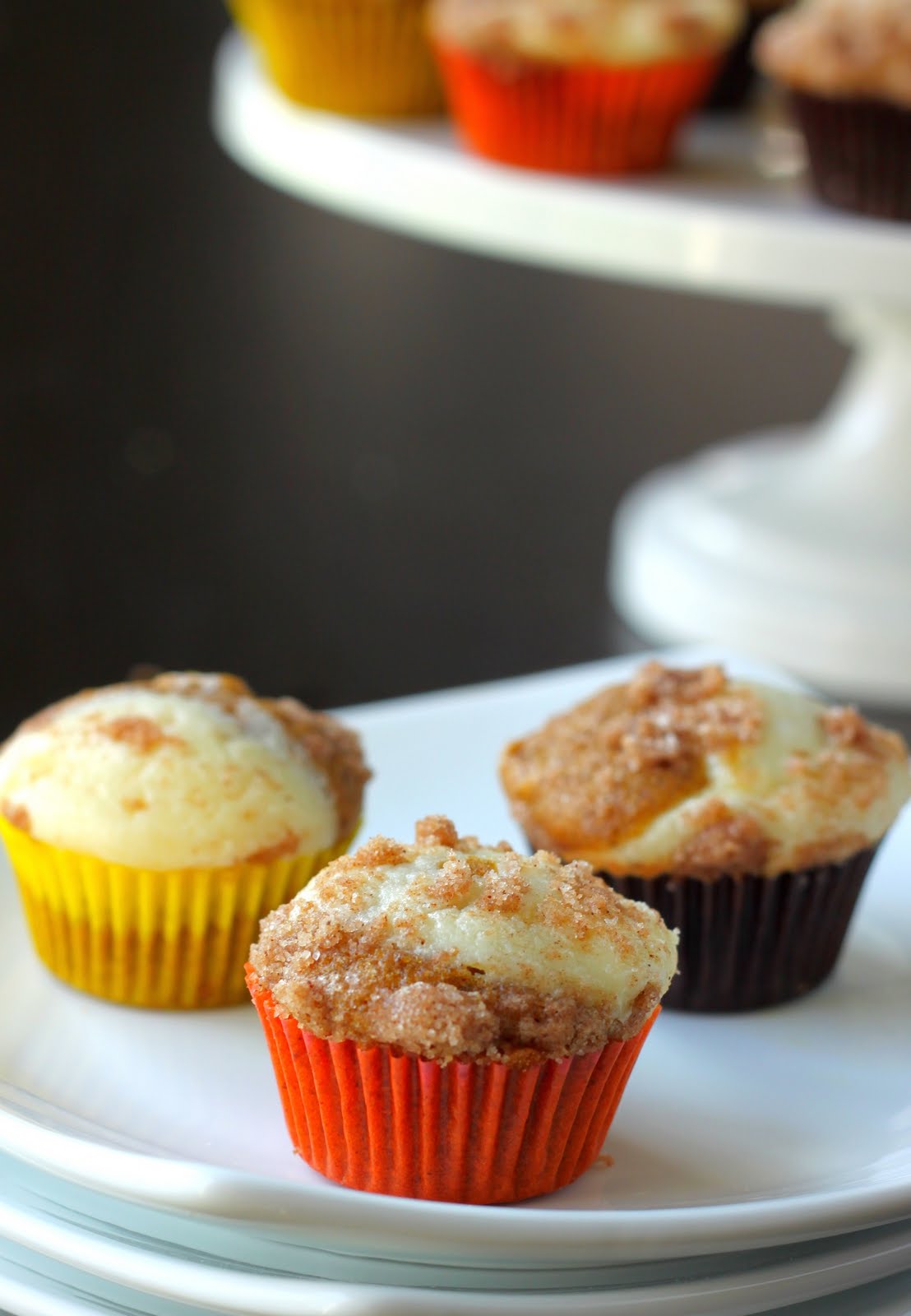 Sugar Cooking: Pumpkin Cheesecake Muffins