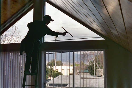 INDOOR WINDOW CLEANING