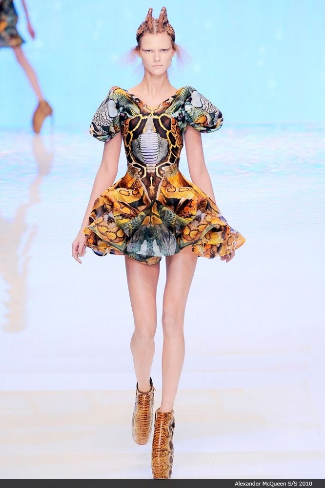 JooCf Loves...: Futuristic Dress Of The Week