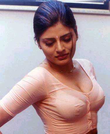 hot indian bikini girls