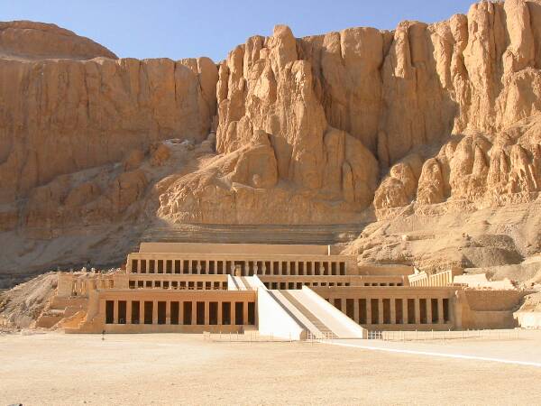 Hatshepsut+Temple.jpg