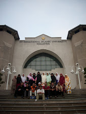 Bersama barisan Kesatuan Pelajar Islam Johor di UIA