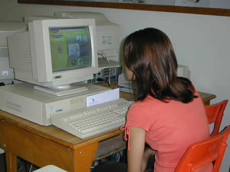 [espace-enseignants-enfant-ordinateur.jpg]