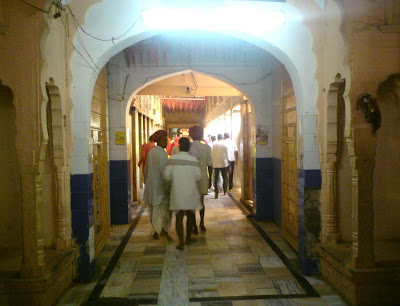 The hallway leading upto the Salasar Balaji Temple 