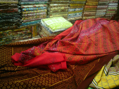 Jaipuri Bedsheets at MK shop in Bapu Bazaar