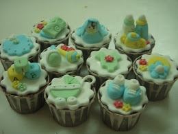 baby theme cupcakes