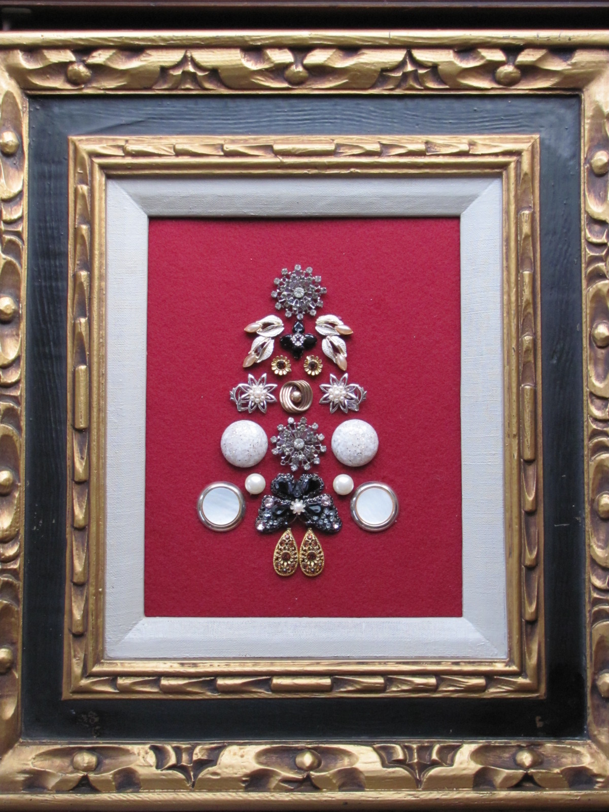 Pies and Aprons: crafting: jewelry trees