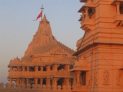 Quais são as principais características da administração pública direta?