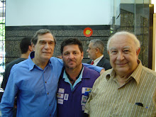 Piassa se encontra com Jorge Mautner e Sérgio Mamberti.