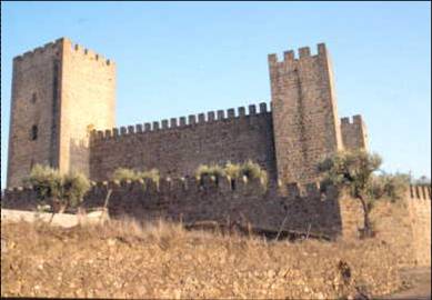 [Castelo+de+Amieira+do+Tejo.jpg]