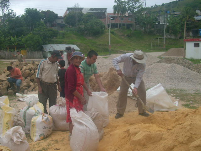 CHAGUANI TIERRA DE CUPIDO: EL TRABAJO EN COMUNIDAD MUESTRA DE BUENOS