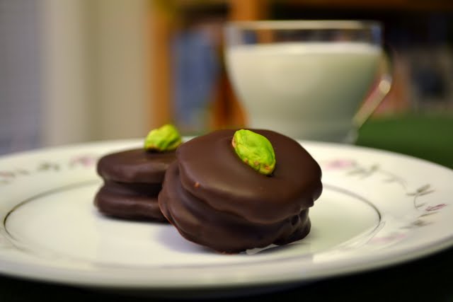 Anush Lini: Chocolate-Dipped Pistachio Sandwich Cookies