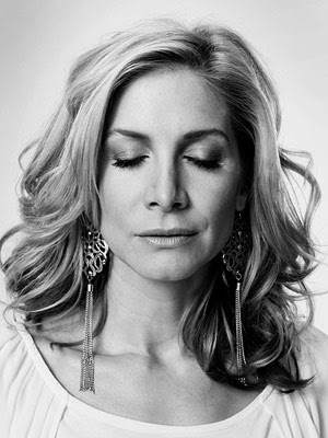Entertainment Weekly: LOST Portraits of the Dead - Elizabeth Mitchell as Dr. Juliet Burke