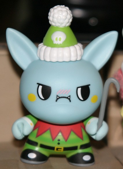 Kidrobot+-+T.W.O.C.+the+Elf+2009+3+Inch+Holiday+Dunny+Chase+by+TADO.jpg