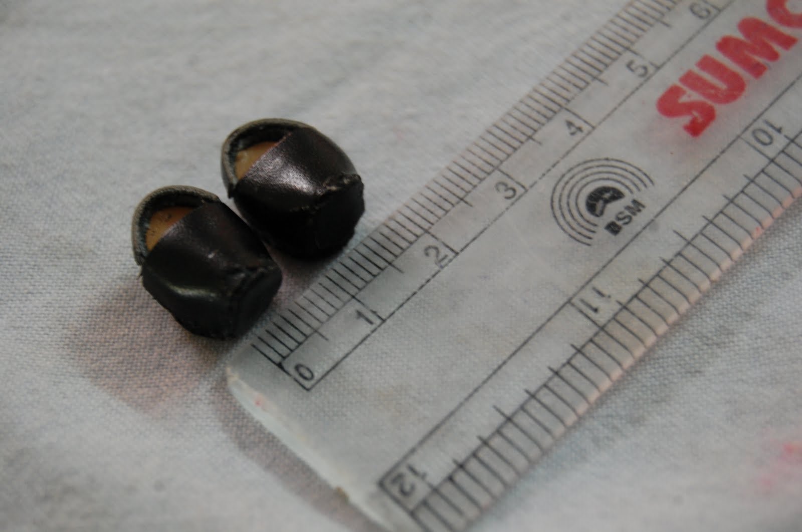 smallest heels in the world