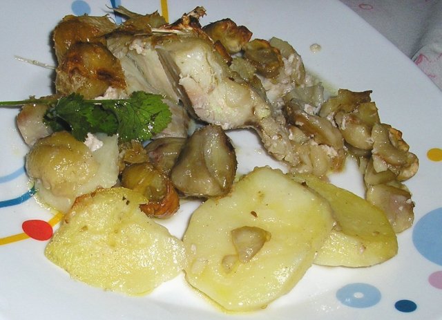 [BACALHAUCOMCASTANHASELEITE016.jpg]