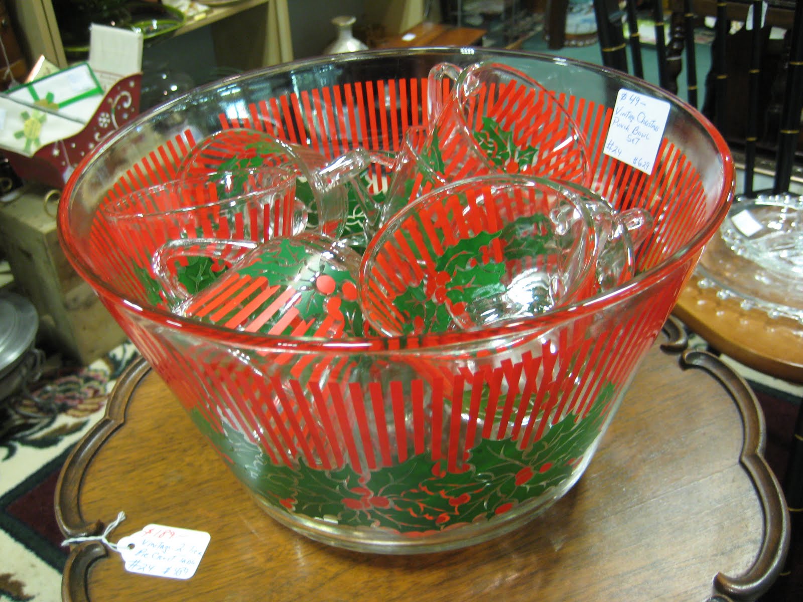 C. Dianne Zweig - Kitsch 'n Stuff: Holiday Entertaining With Antique And Vintage Punch Bowl And ...