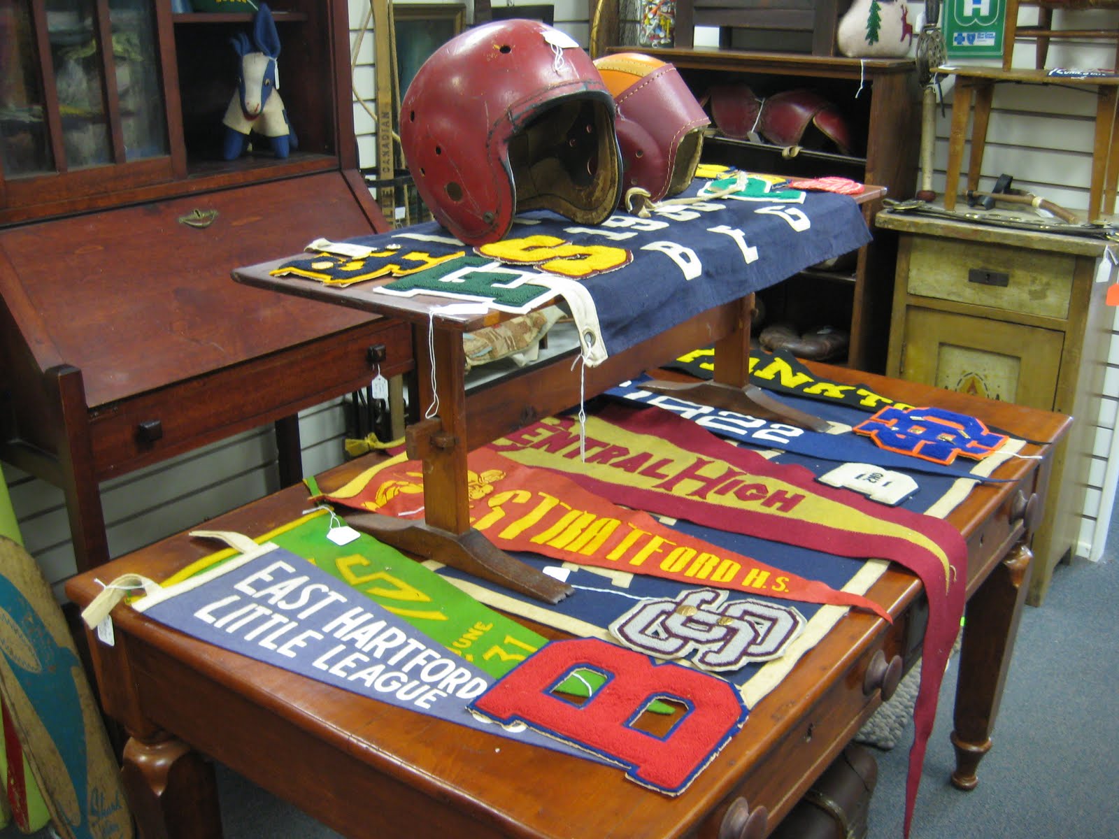 home accessories Collecting And Decorating With Vintage Sports Collectibles
