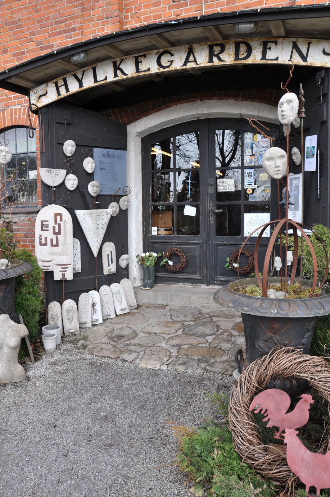 LILJOR OCH TULPANER Konstrunda Österlen