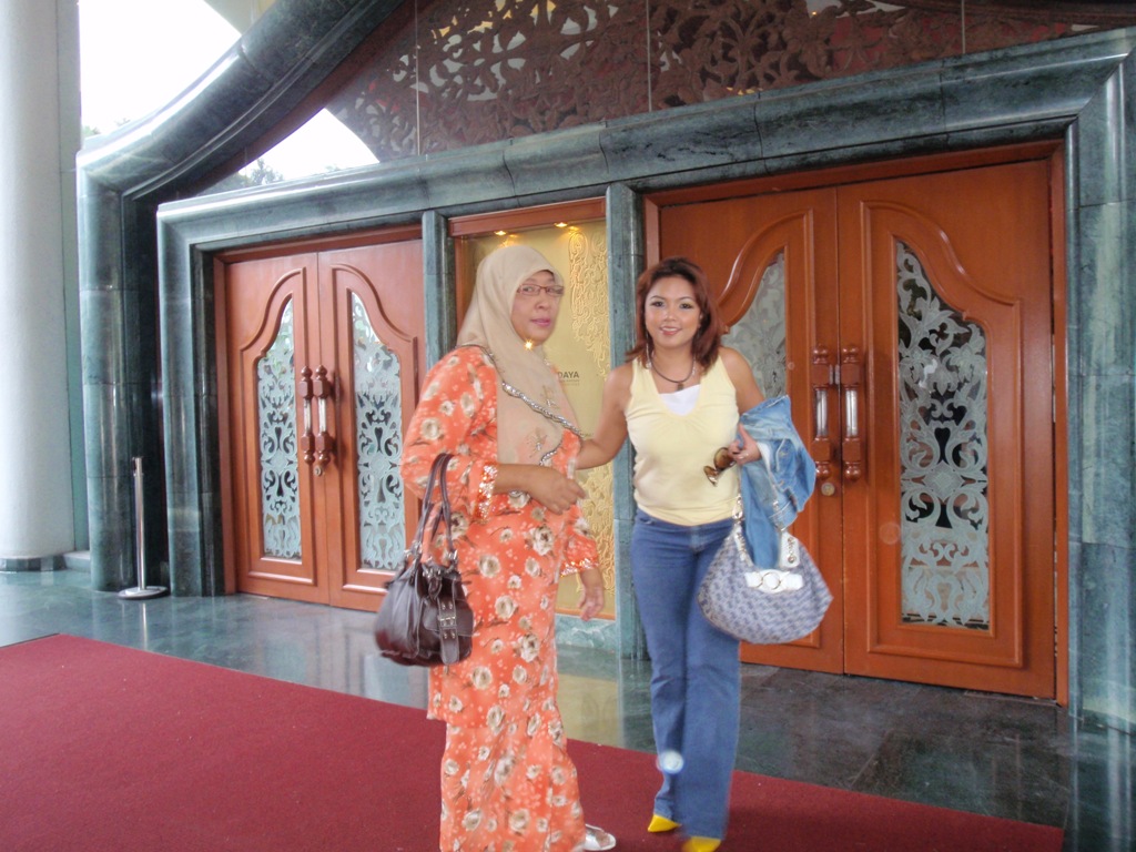 [P2080644.JPG]