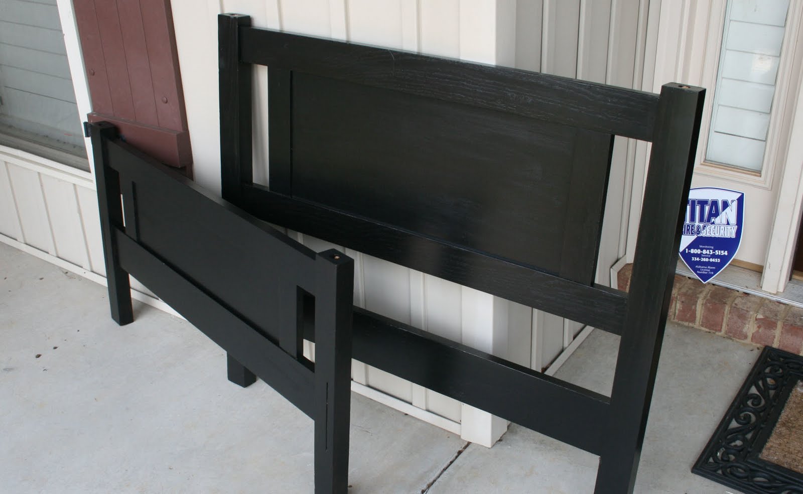 That Looks Like Craft Yard Sale Furniture Remakes