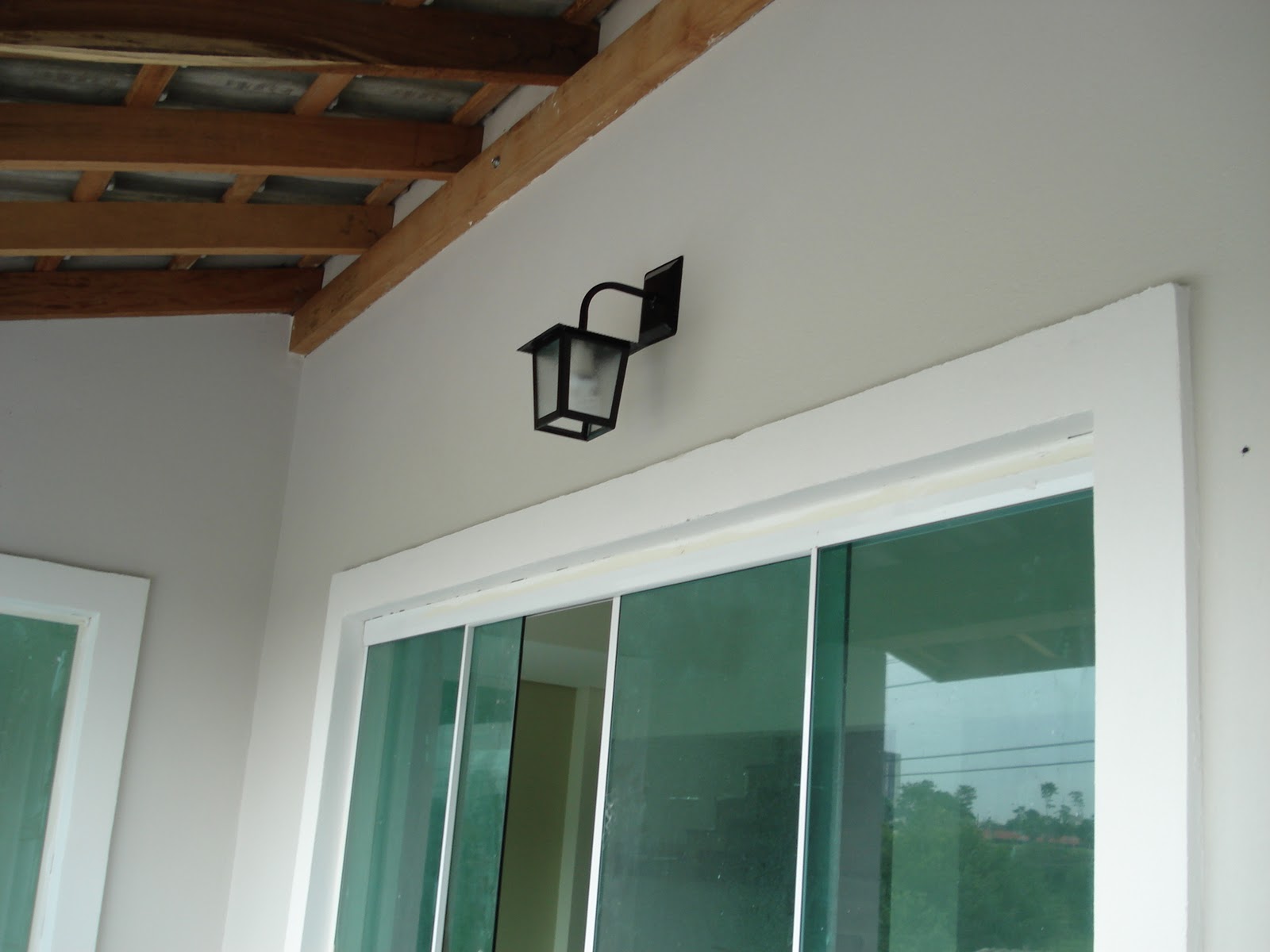 Nasce uma casa ******* O dia a dia de uma construção Luminárias externas
