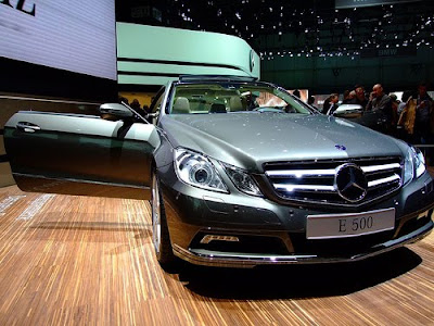 Mercedes Benz, luxury car