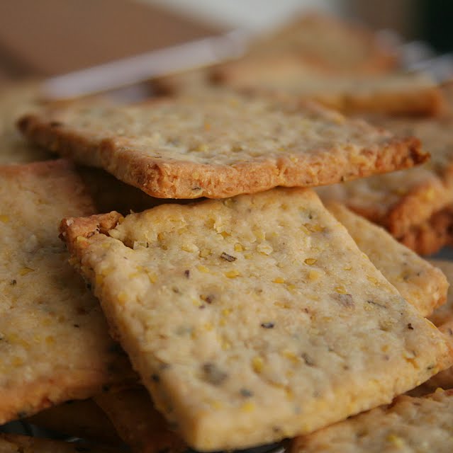 pepsakoy Cornmeal and Dried Mixed Herbs Crackers