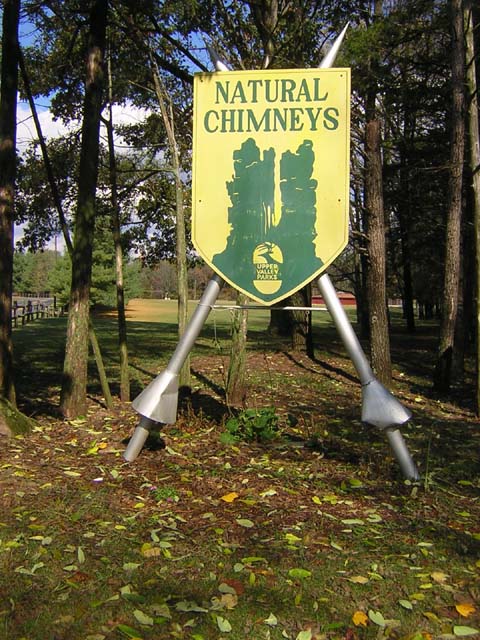 [Natural+Chimneys+3.jpg]