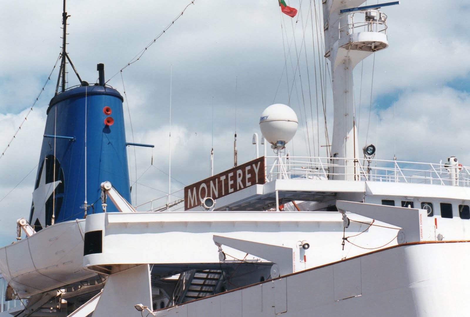 [MONTEREY+1990-07-03+(03).jpg]