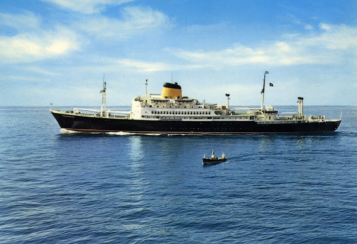 Paquete ANGRA DO HEROÍSMO  no Funchal