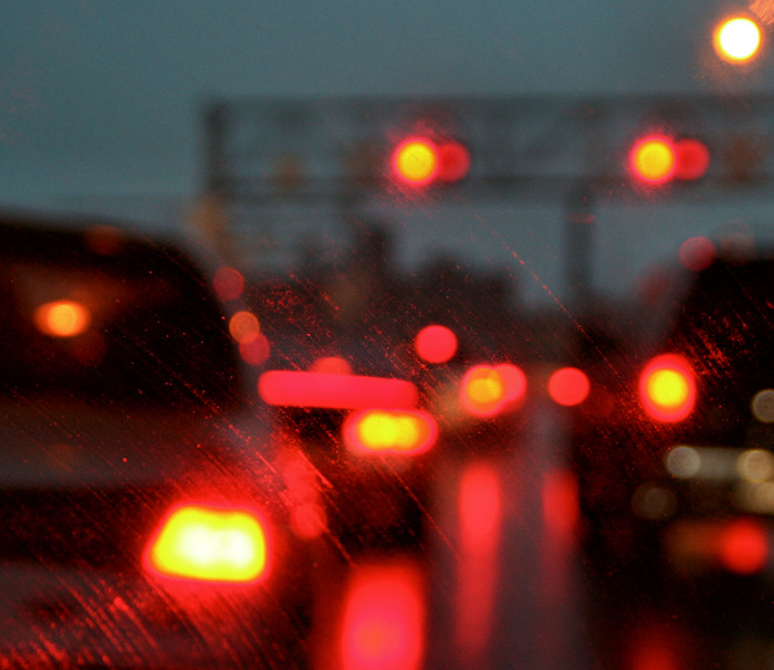 [night_cars_in_rain_small.jpg]