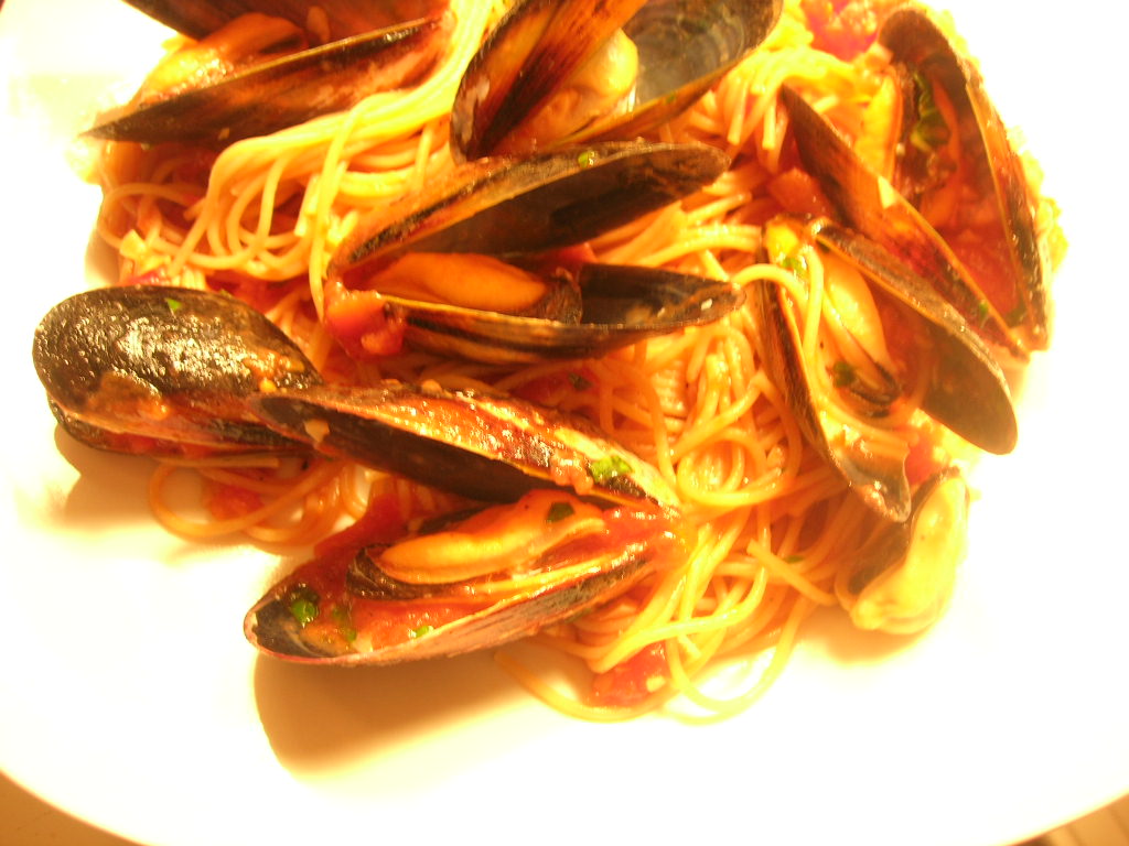 The Cooking Academic Mussels Marinara with Pasta