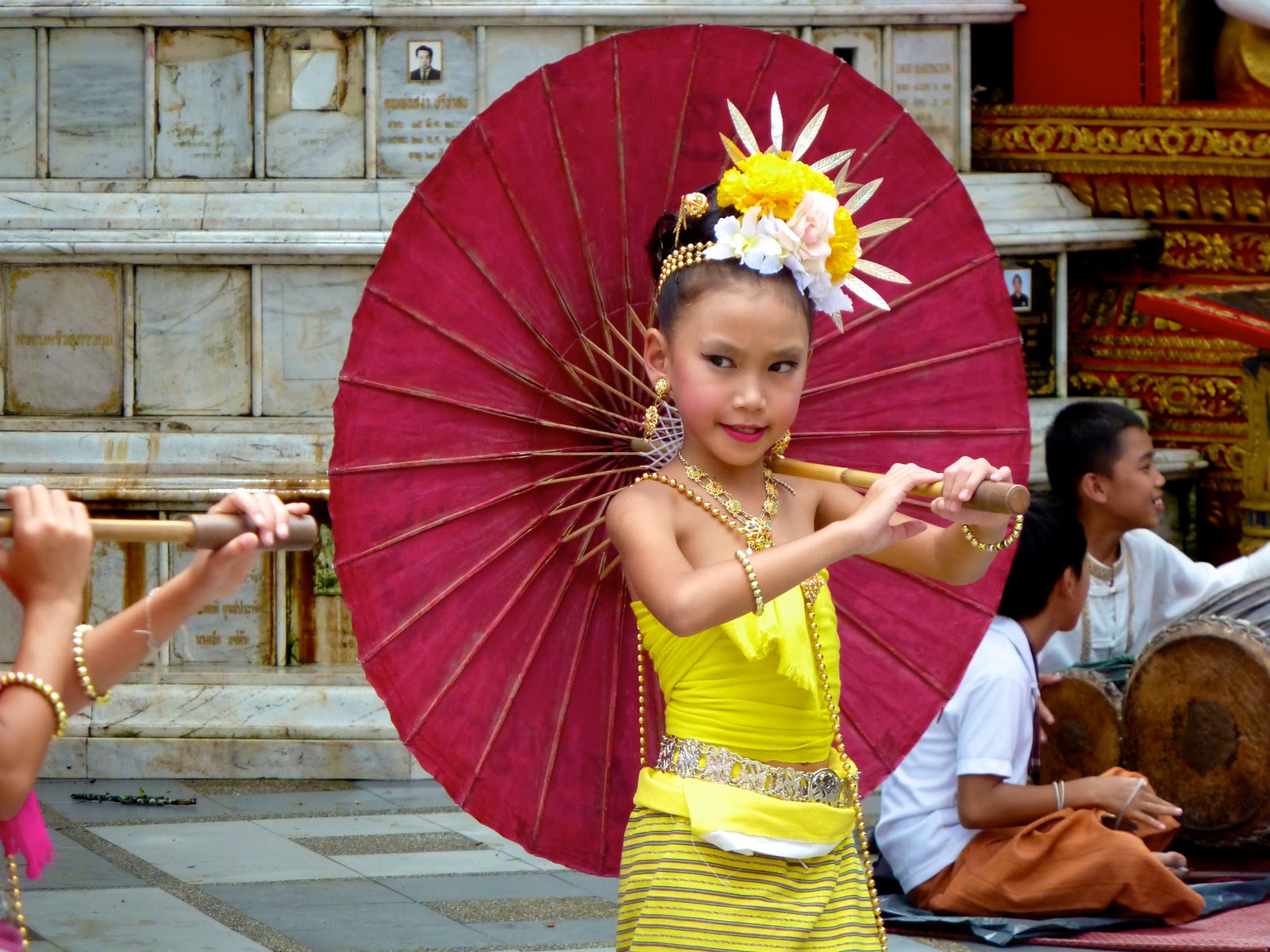 Культура таиланда. Таиландцы. Таиланд жители современных. Тайский колорит фото.