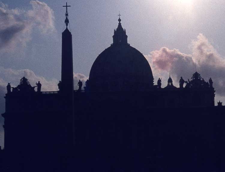La Veja LA CUPOLA DI SAN PIETRO UN GRANDIOSO... FALSO STORICO