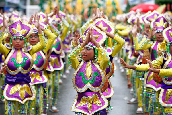 [sinulog 2010.jpg]