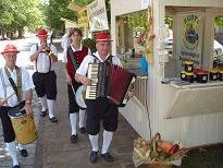 Feria de productos coloniales en Ivoti