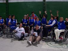 Club CEDIMA en La Matanza con el Entrenador y las Integrantes del Equipo Femenino de Básquet.