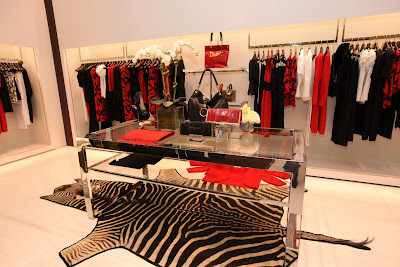 LUXE FILE CHICAGO: Cocktails and Collections: Michael Kors Boutique Debuts  in Chicago