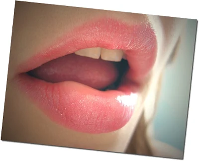 Artis Indonesia Yang Memiliki Bibir Sexy