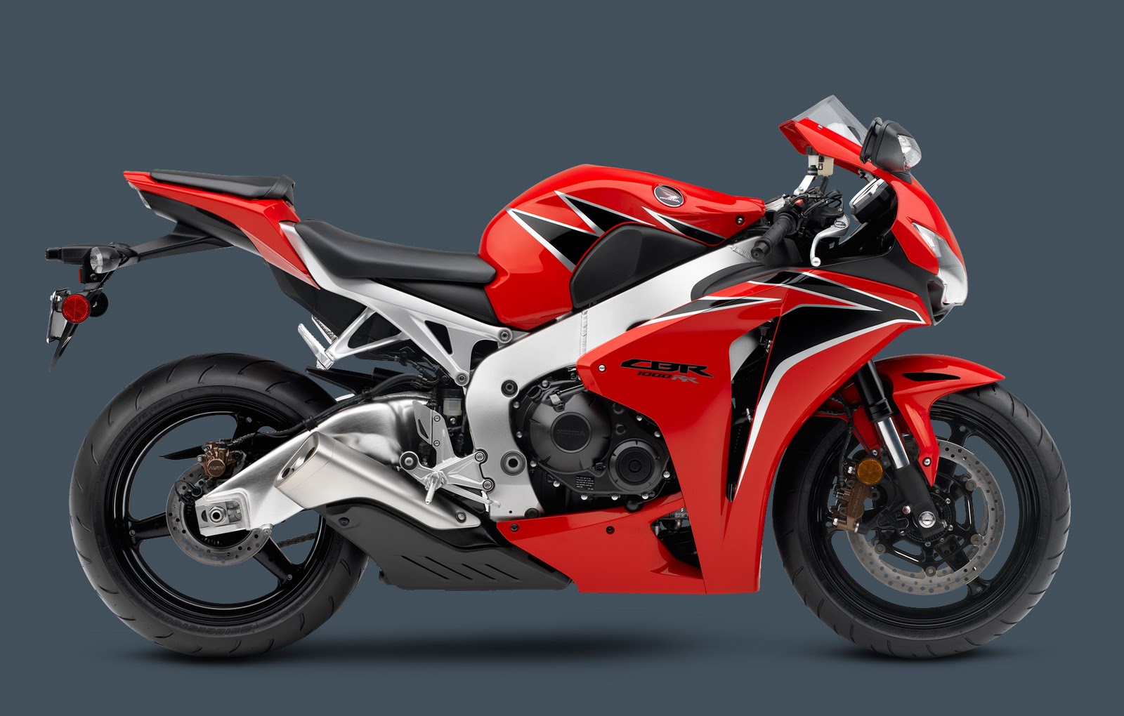 2011 CBR1000RR REVIEW visual data 3