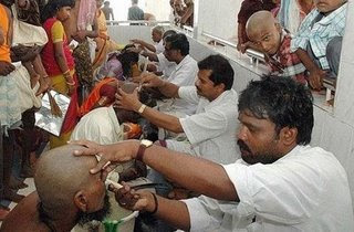 People+in+kalyanakatta+removing+their+hair.jpg