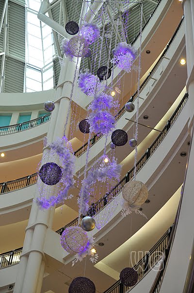 Christmas shopping decorations mall centre modern mander centres festive wolverhampton tree editorial williamliew: Christmas Deco @Shopping Mall P2