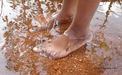 Water and a child's feet
