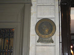 Efigia Iuliei Hasdeu pe casa in care a locuit (28, rue St. Suplice)