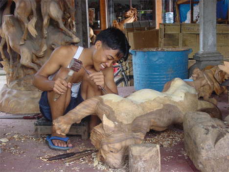 wood carved artist