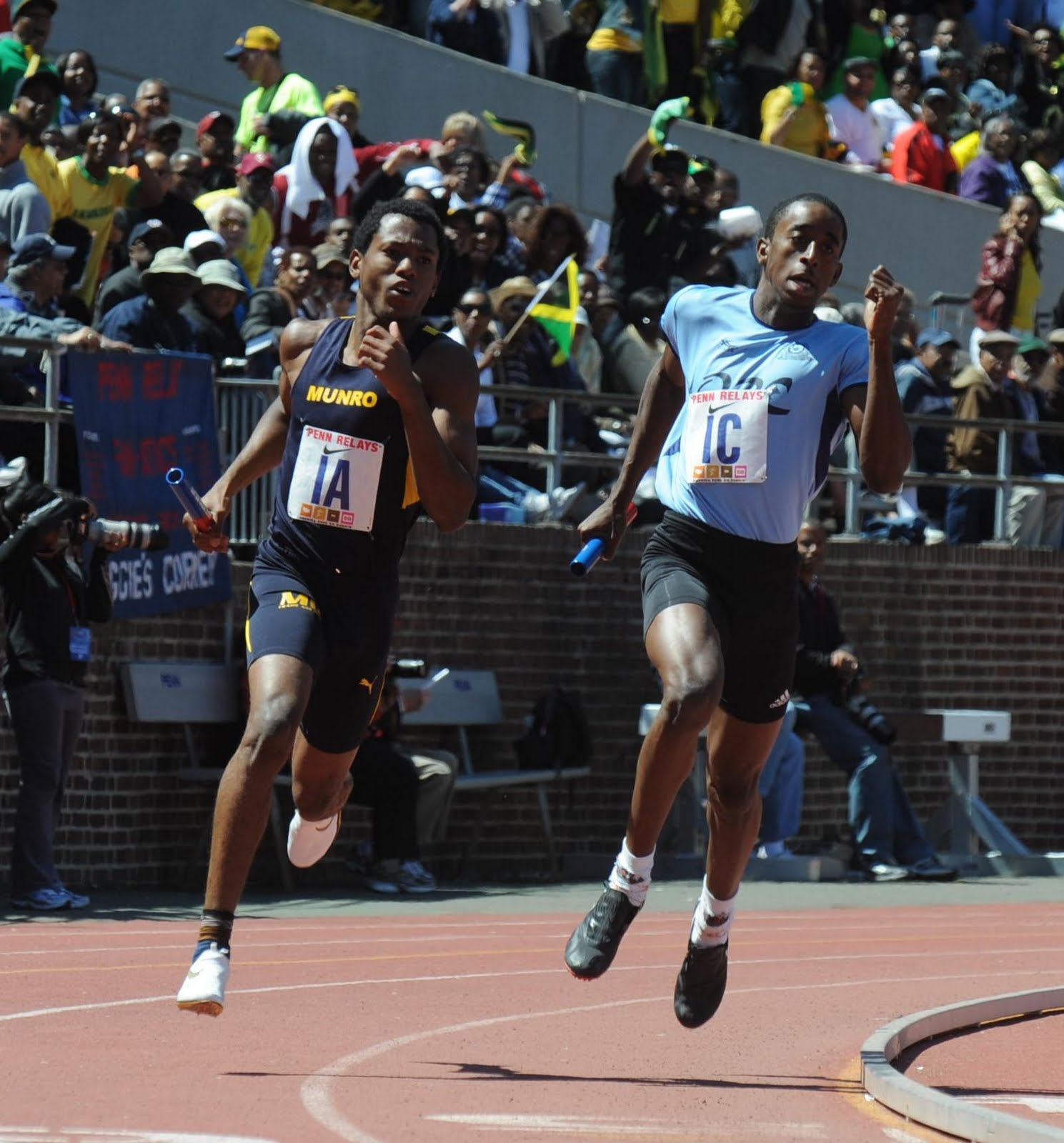 Top 93+ Pictures Types Of Relay Races In Track And Field Sharp