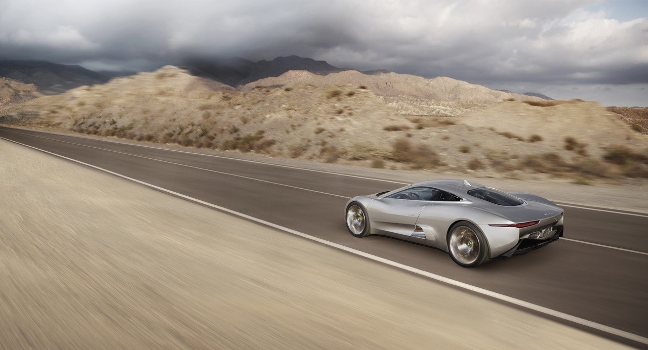 Mecanews: Felino elétrico: Jaguar apresenta protótipo de super