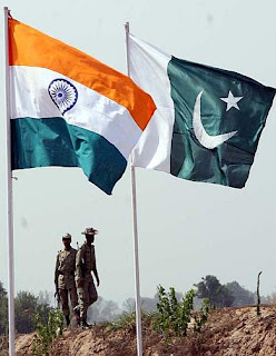 http://2.bp.blogspot.com/_fxR0YCMYyA4/SwRo-Kd3ArI/AAAAAAAAACw/kw5QuNfSXj4/s400/india-pakistan-flags1.jpg